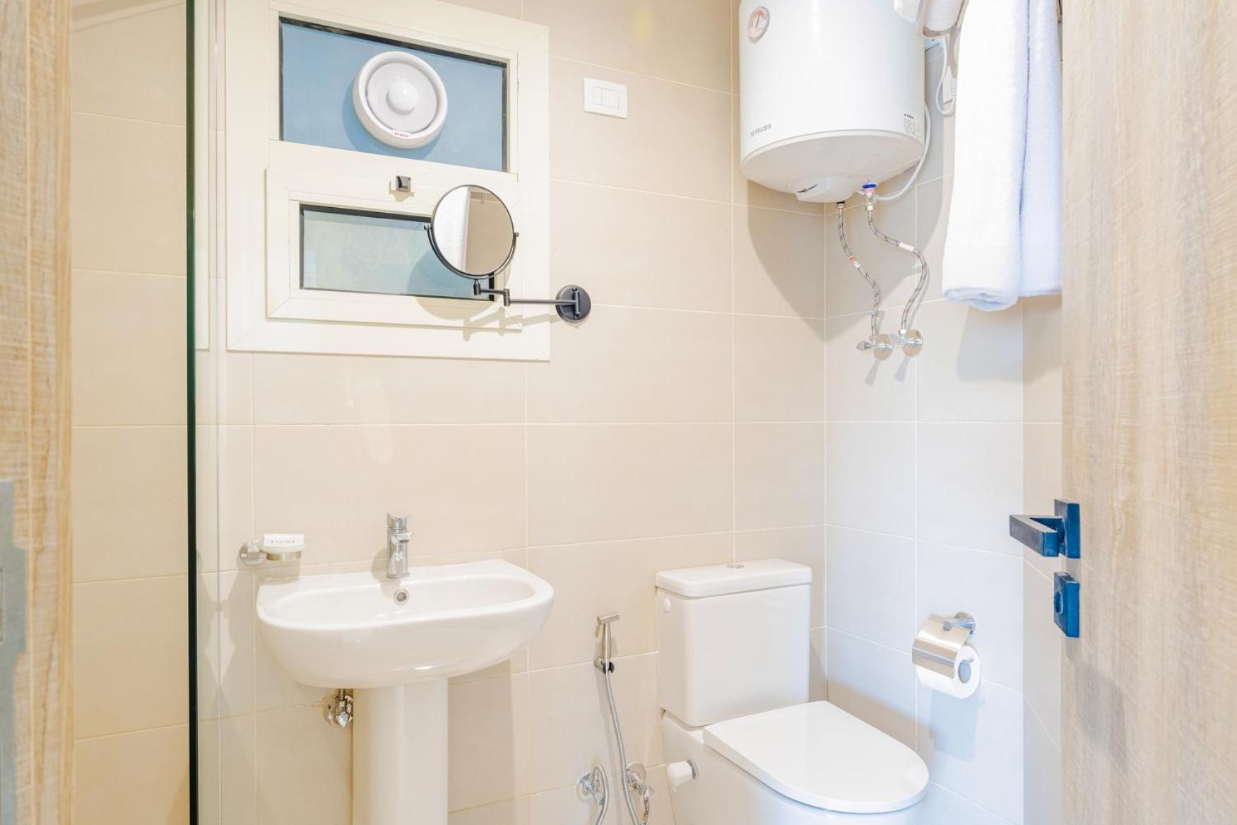 Brassbell L Zamalek L Chroma L Location * Cairo